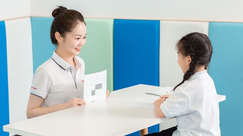 左顧右盼、抓耳撓腮，初中生上課注意力不集中可怎么辦？